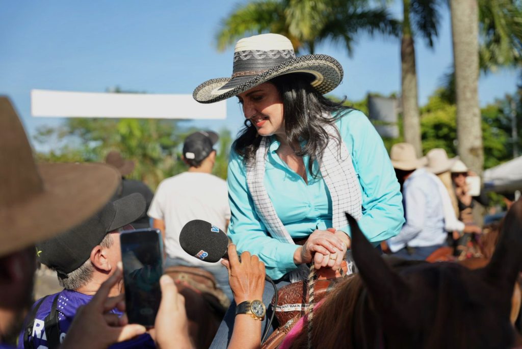 La dura reacción de Cabal por el recorte de regalías en Villavicencio "mientras el gobierno Petro derrocha" 1 WhatsApp Image 2024 10 14 at 19.38.11 1