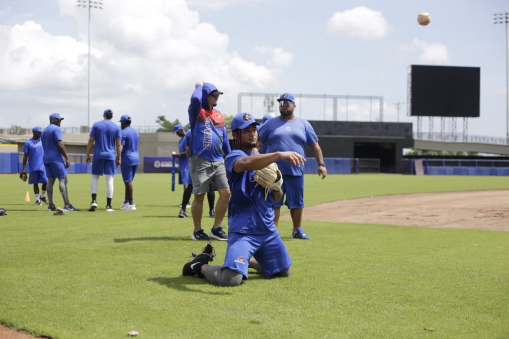 Caimanes tuvo su primer entreno pensando en la temporada 2024-2025 1 WhatsApp Image 2024 10 22 at 17.59.50 1