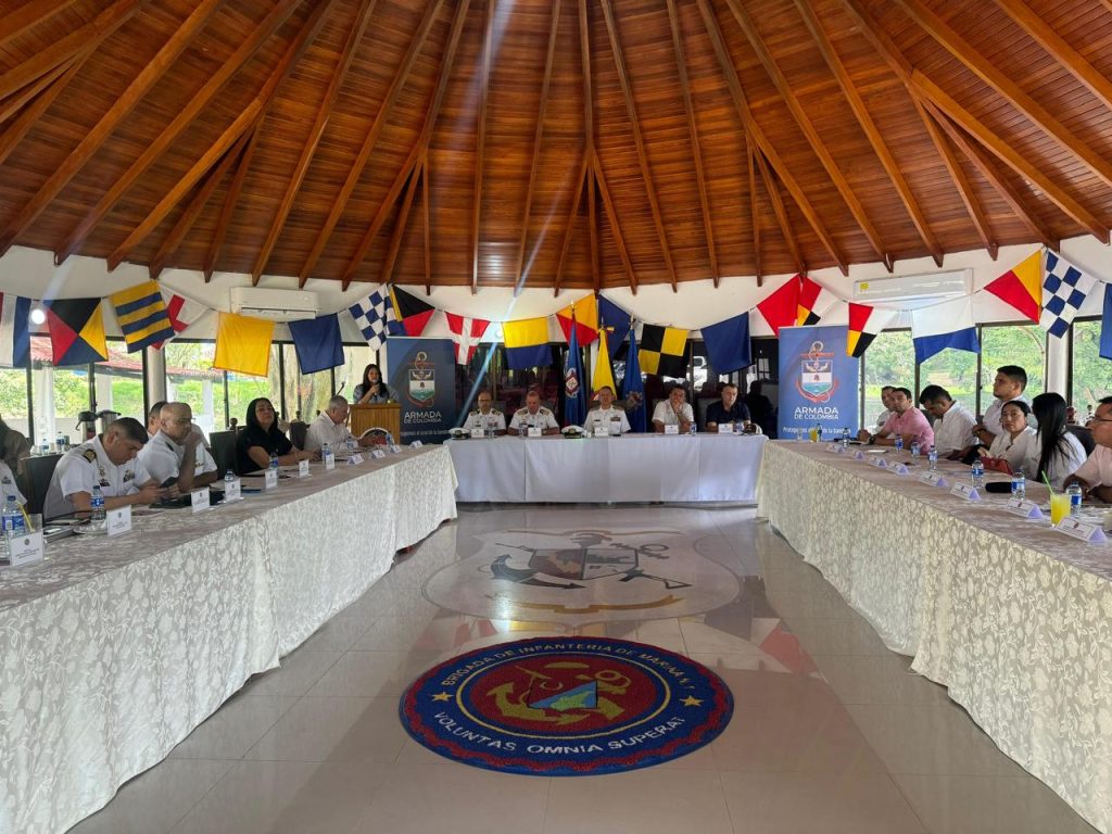 Foro de alcaldes en Sucre: articulación entre la Armada y las autoridades locales 6 d3374281 0203 4097 8d03 1364c17e3552