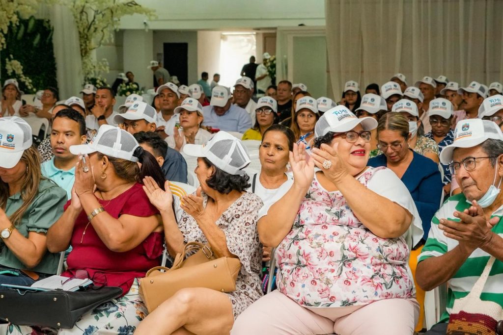 Ante más de 200 dignatarios y presidentes de JAC gobernador socializa oferta de servicios y avances financieros e institucionales importantes en el Hospital Julio Méndez Barreneche 3 dcaff6ee f6fb 442c 90cf b9c44148701b