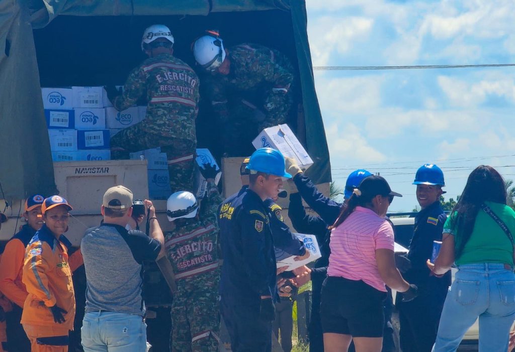 Fuerza Pública y Entidades Estatales Inician Entrega de Ayudas Humanitarias en La Guajira 18 199f27c6 d5db 4ab2 a3fc e388b117baf8