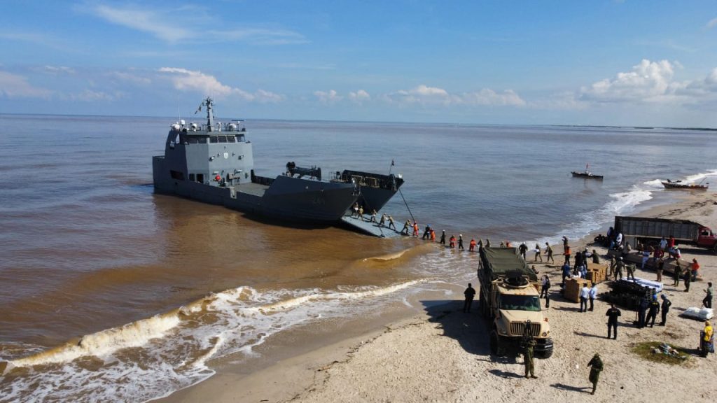 Fuerza Pública y Entidades Estatales Inician Entrega de Ayudas Humanitarias en La Guajira 2 292c24aa a000 4b85 a970 2551b0b665a7