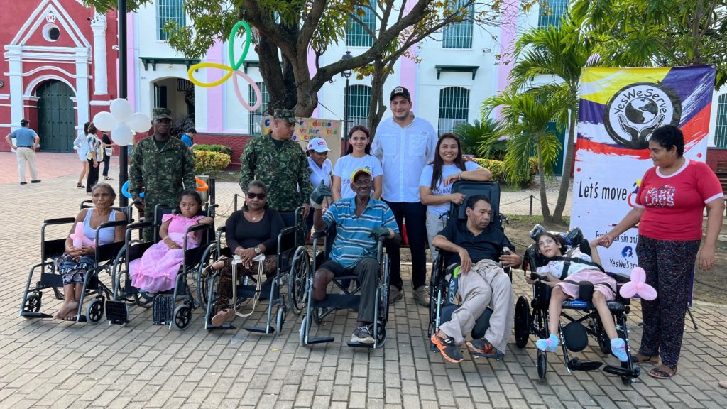 Seis sillas de ruedas fueron entregadas por el Ejército Nacional en Mompox en apoyó a las obras de desarrollo comunitario 1 73c80c37 082a 423a 9d3d 245ff4df4ece
