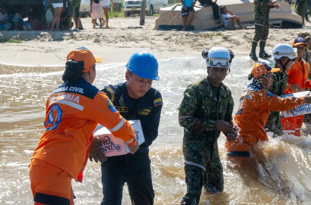 Fuerza Pública y Entidades Estatales Inician Entrega de Ayudas Humanitarias en La Guajira 11 97293a19 7f73 4bd0 88a2 c3d21eef35ec