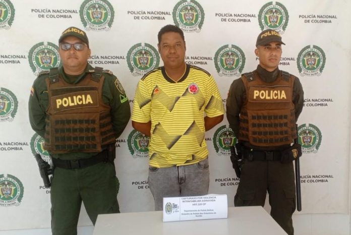 Jhaide Caballero Rebolledo, capturado en San Estanislao Kostka, Bolívar, tras años de evasión. Es acusado de violencia intrafamiliar agravada y amenazas contra su expareja. // Foto: Suministrada.