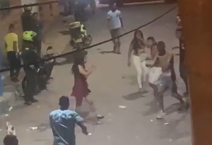 Batalla campal entre decenas de jóvenes en Puerto Colombia dejó un hombre muerto y un capturado 1 Copia de Copia de Copia de Copia de Copia de Copia de 955728 HDM 39 1