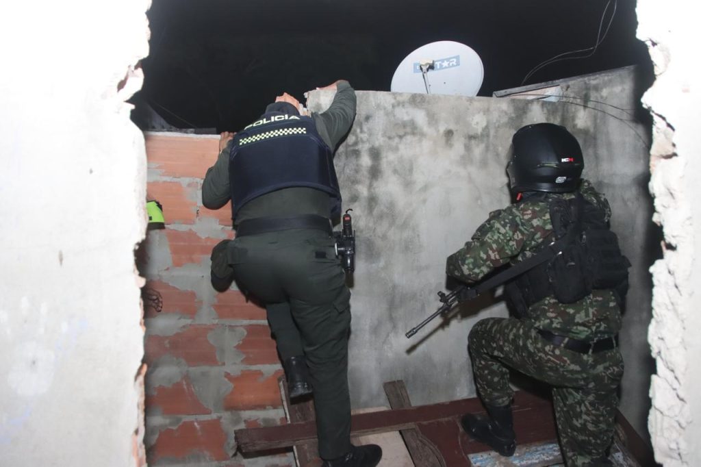 Patrullajes mixtos de Policía y Ejército recorren localidades de Barranquilla 2 Patrullajes mixtos 2