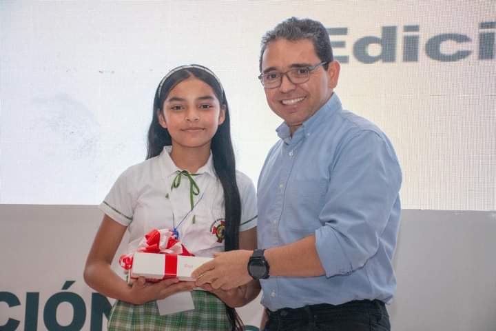 ¡El Cambio con resultados avanza en la educación del Magdalena! Gobernación premió a los mejores estudiantes de las Mega Olimpiadas y entregó los Premios a la Excelencia Docente 1 WhatsApp Image 2024 11 04 at 11.57.37 AM