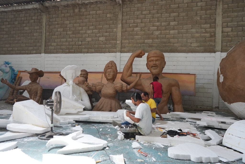 Por primera vez: Obras de arte serán convertidas en 12 carrozas para que Cartagena las viva en el Gran Desfile de Fiestas de Independencia 1 WhatsApp Image 2024 11 07 at 10.36.34 PM