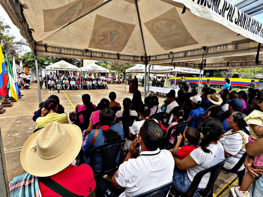 Ejército llegó hasta la vereda San Benito, Bolívar, para brindar una Jornada de Apoyo al Desarrollo que benefició a más de 1.400 personas 1 WhatsApp Image 2024 11 18 at 19.13.35 1
