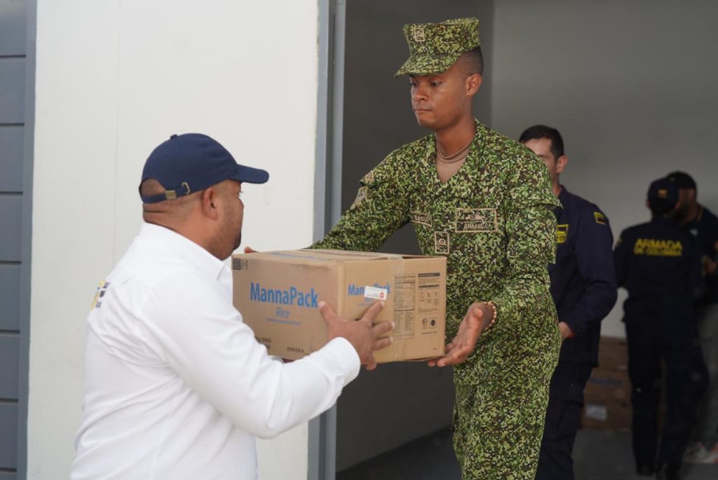 Fuerza Pública y Entidades Estatales Inician Entrega de Ayudas Humanitarias en La Guajira 8 b5692af3 3595 4546 ae2d 341dbedd055b