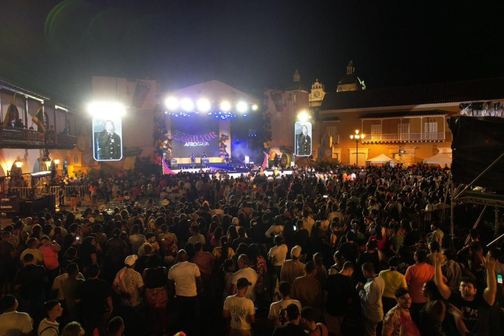 Con carisma y seguridad: candidatas al Reinado de Independencia desfilaron en trajes de baño 3 b59bf87c f6db 4f3f 85a9 87cad7db7cc6