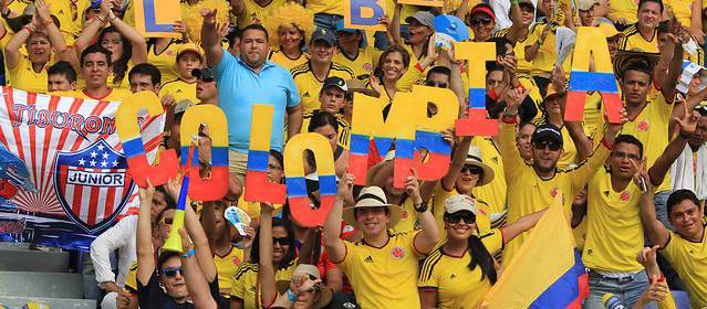 hinchas seleccion colombia 640x280 09102013