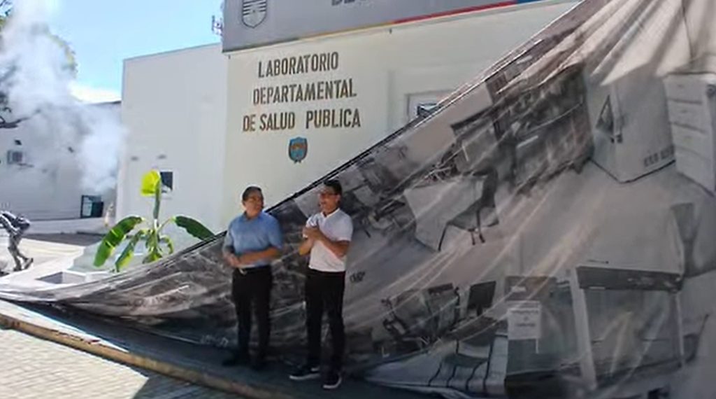 En directo: Inauguración del Laboratorio Departamental de Salud Pública 2 1 26