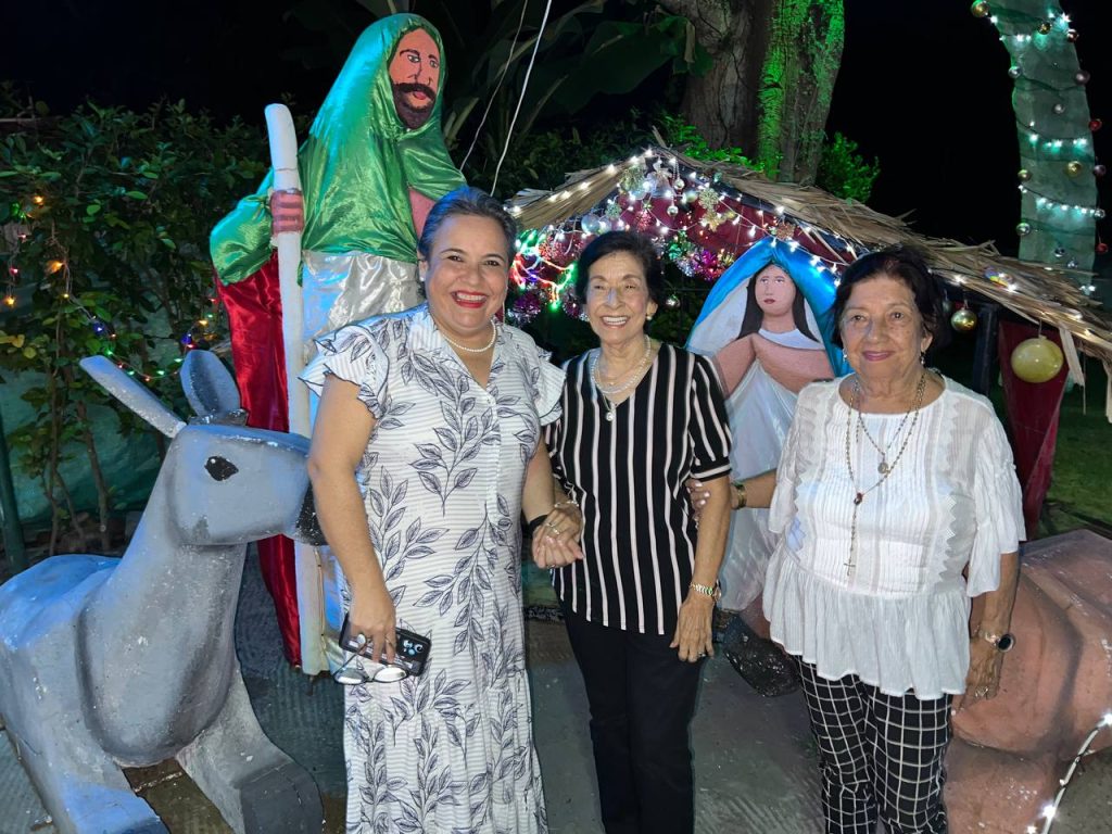 Luis Vásquez: El ‘Mago’ que con reciclaje da vida a la Navidad 7 4e4992c4 e61f 41a4 9092 9412f1e591ce