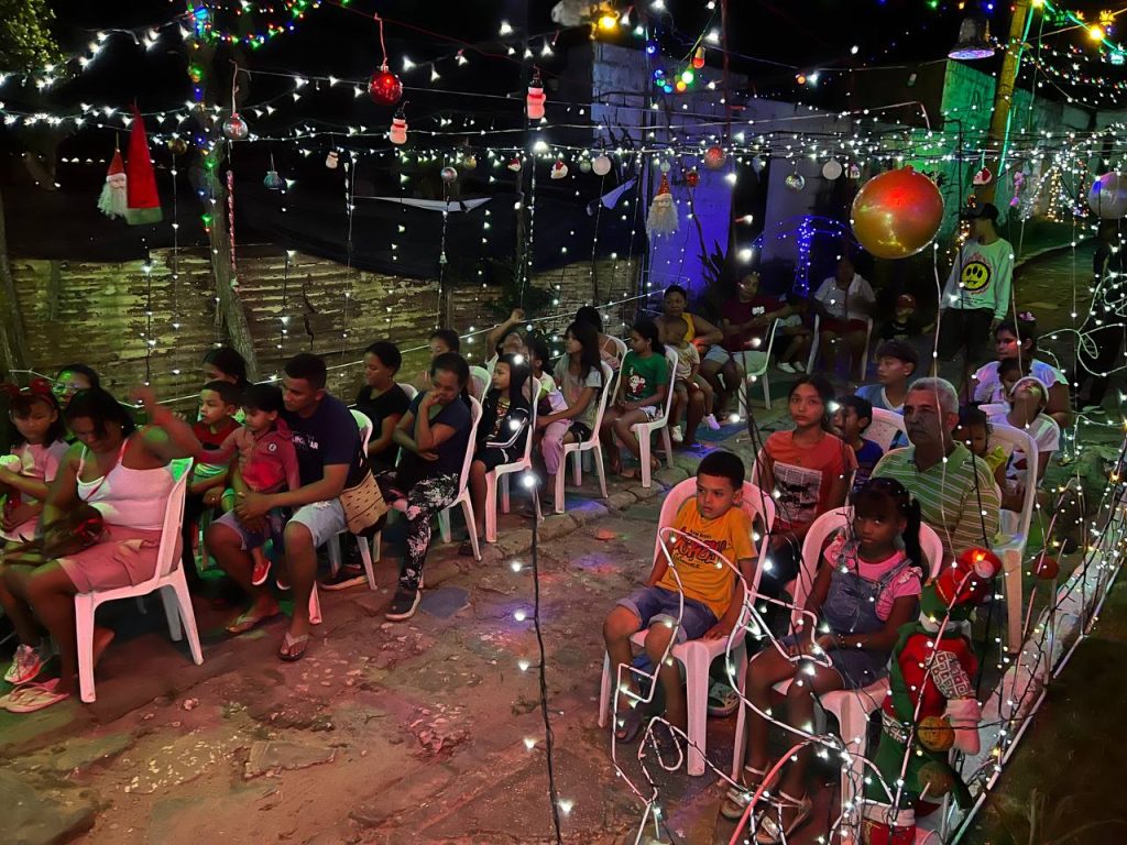 Luis Vásquez: El ‘Mago’ que con reciclaje da vida a la Navidad 4 52964d6b 9656 4adc 8245 f24c4b9b7ae5