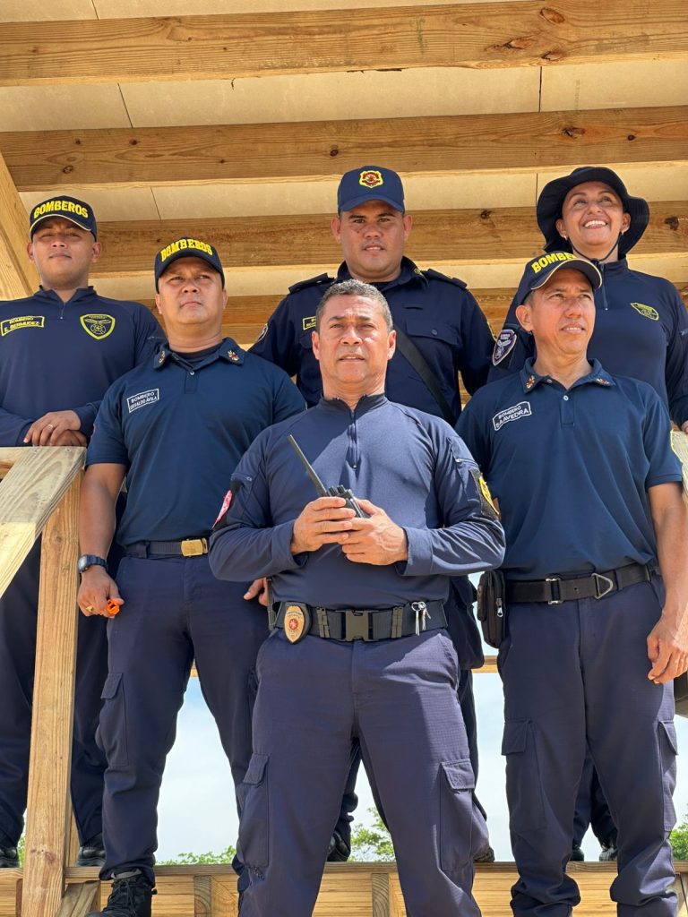 Directo al Grano en Domingo: Alcalde Char inauguró las playas de 'Puerto Mocho' y presentó al grupo especializado de salvavidas del Cuerpo Oficial de Bomberos 3 7ebf7e66 cacd 43d5 ab34 9b960a9b40db