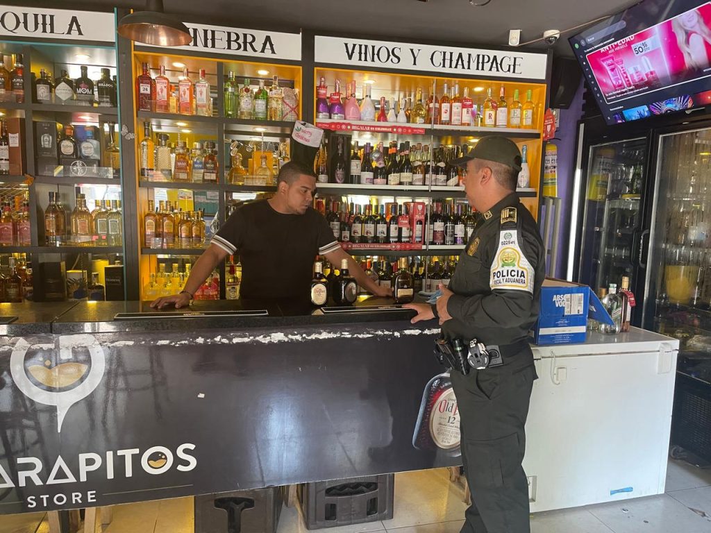 Policía Fiscal y Aduanera de Santa Marta llama a la ciudadanía a denunciar venta irregular de licores en esta temporada navideña 2 8d086703 3506 4584 9a98 6d79a28d6e4c 1