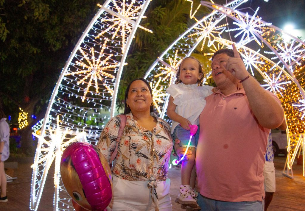 Se encendió el alumbrado navideño en Santa Marta 2 90e8d90f 8544 44f9 a458 14c7ba31b7a5