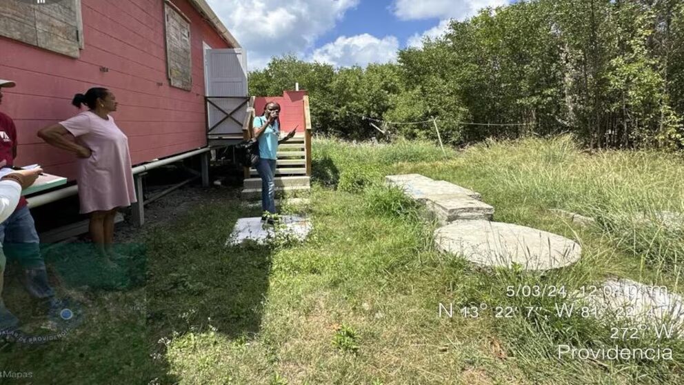 "Reconstrucción" de Providencia: Promesas que naufragan en un mar de irregularidades 2 Casas del gobierno entregadas a la comunidad de providencia con graves fallas estructurales
