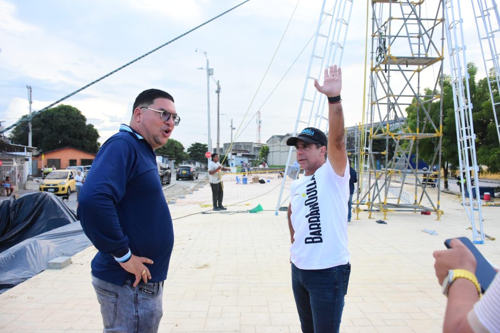 En Barranquilla, la Navidad ilumina tu vida: alcalde Char encenderá el alumbrado navideño 1 Iluminacion Rebolo y Gran Malecon3