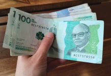 Economistas prevén aumento del salario mínimo en Colombia hasta $1.600.000 para 2026