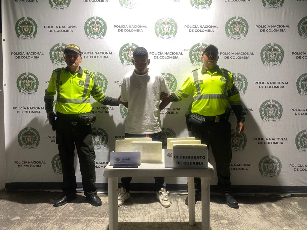Operativo contra el tráfico de estupefacientes en Santa Marta: Capturan a hombre con 6 kilos de cocaína 1 Santa Marta Capturan a hombre con 6 kilos de cocaina