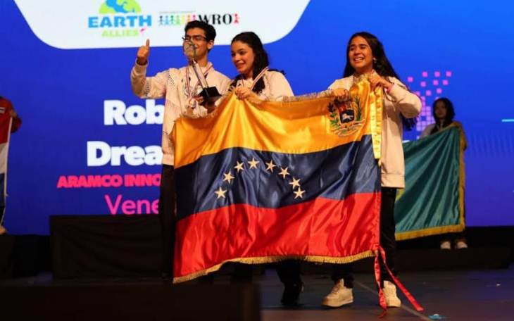 Venezuela ganó el primer lugar en la Olimpiada Mundial de Robótica Türkiye 2024, categoría Futuros Innovadores Senior en la 1 Vzlanos Robotica2