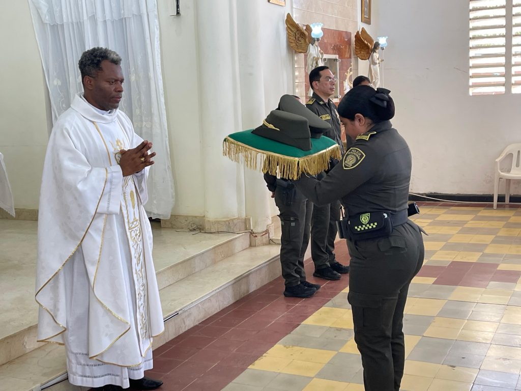 El eco eterno de los héroes: homenaje en Bolívar a los estudiantes de policía caídos 1 18adbe4f d233 45af 8621 da897bc1a30b