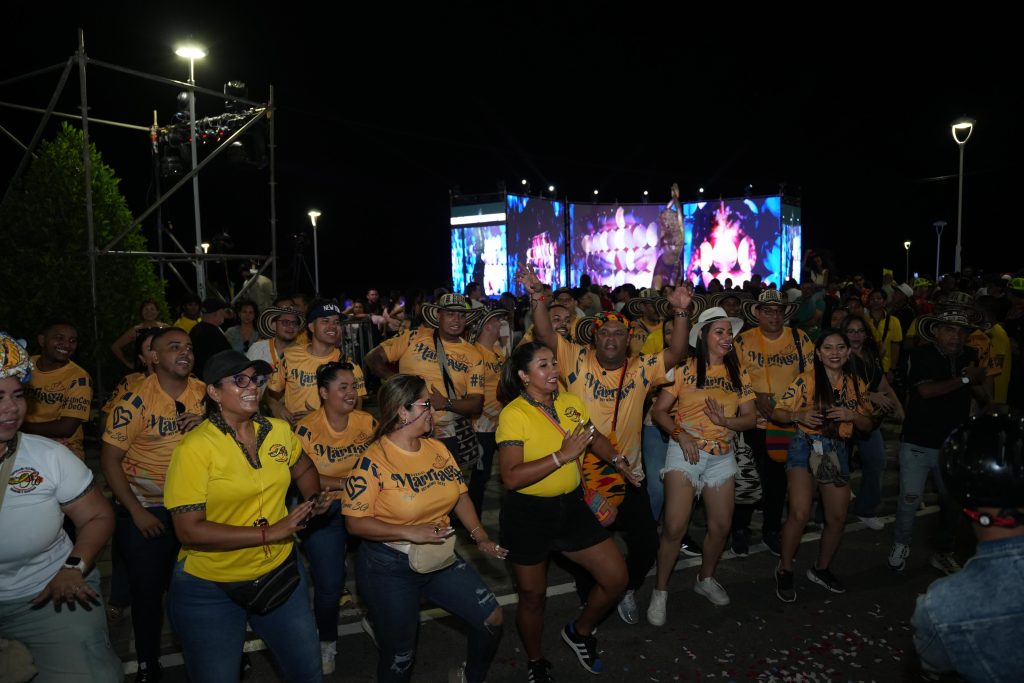 Previo al inicio de su gira mundial, Barranquilla anuncia que el Carnaval 2025 será un homenaje a Shakira 1 2. B. En Barranquilla se baila asi 2