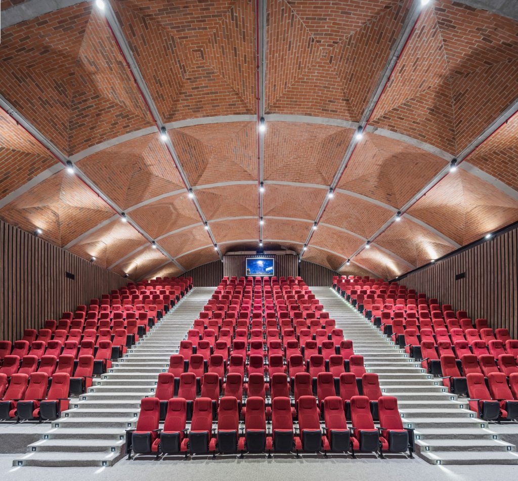 Fabrica de Cultura 1