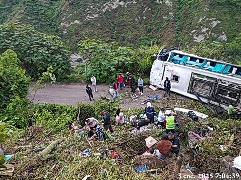Tragedia en Nariño: Video muestra los momentos previos al accidente mortal de un bus en Tangua 2 GgY AkeXwAAxpzh 1