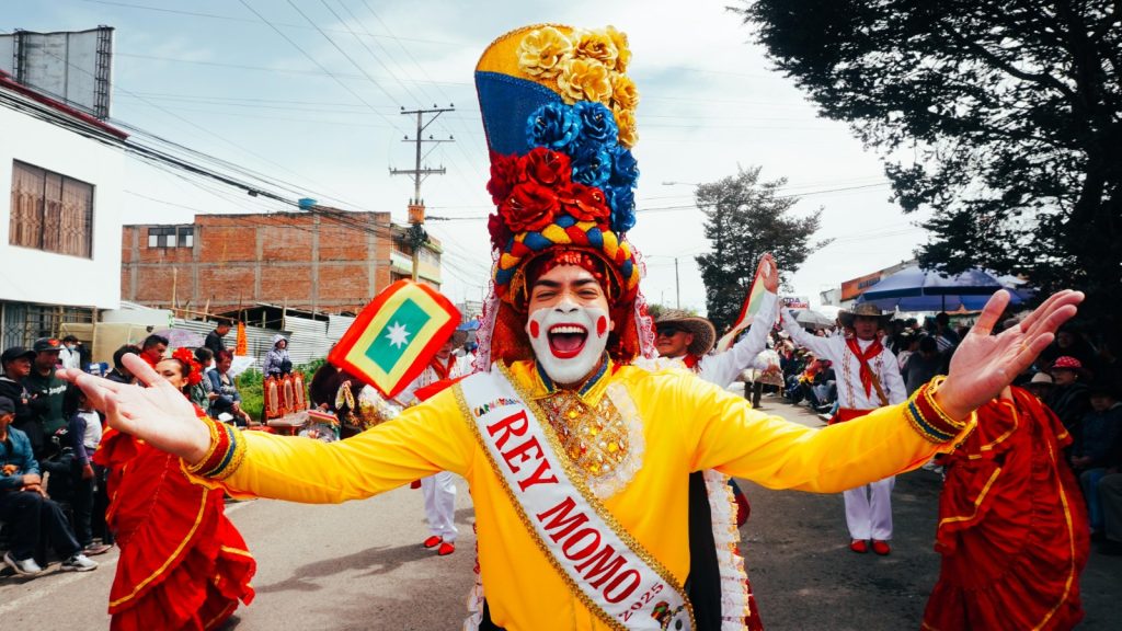 El Rey Momo de la 44 enaltece la cultura y la tradición en el marco del Carnaval Multicolor de la Frontera 2 WhatsApp Image 2025 01 06 at 4.00.59 PM 2