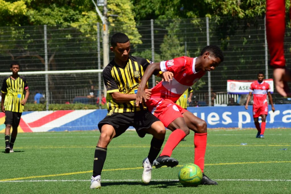 Al Hilal, Sporting, Alianza Vallenata, Copa Kids y Luis Oliveros también gritaron campeón en Torneo Asefal 2025 9 WhatsApp Image 2025 01 17 at 10.26.33 PM