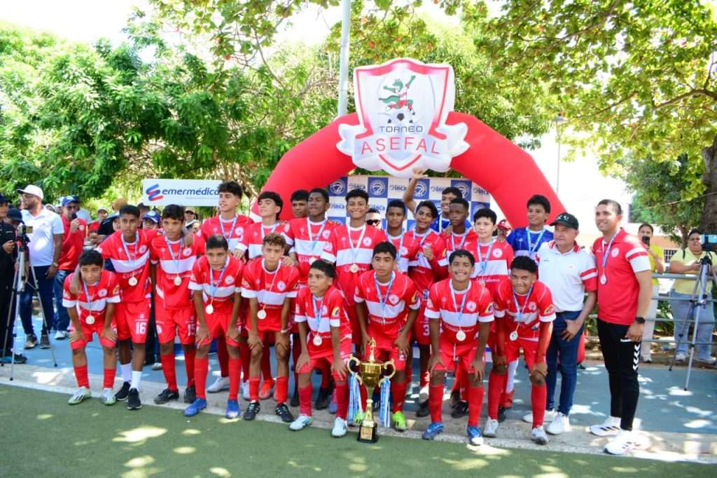 Al Hilal, Sporting, Alianza Vallenata, Copa Kids y Luis Oliveros también gritaron campeón en Torneo Asefal 2025 7 WhatsApp Image 2025 01 17 at 10.26.33 PM 3