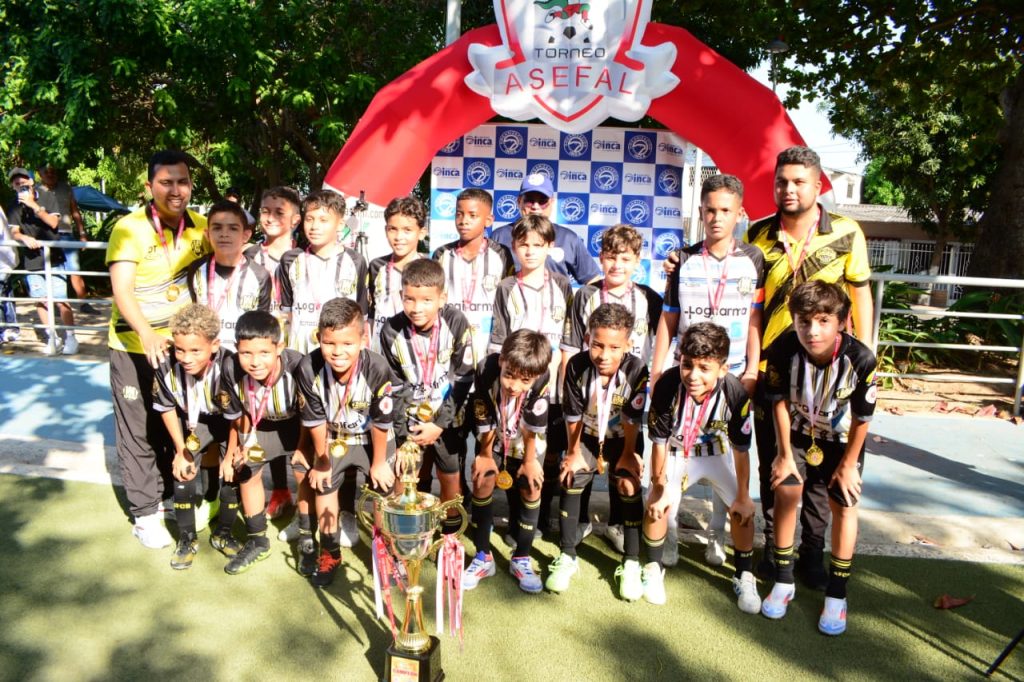 Al Hilal, Sporting, Alianza Vallenata, Copa Kids y Luis Oliveros también gritaron campeón en Torneo Asefal 2025 20 WhatsApp Image 2025 01 17 at 10.26.36 PM 2