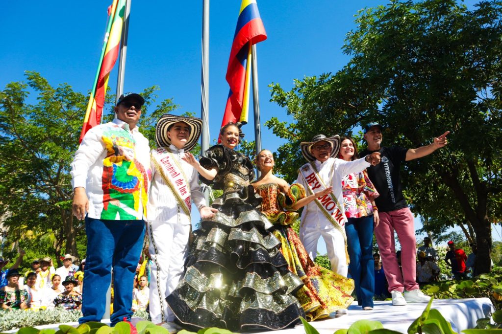 Con izada de bandera, Barranquilla se declara lista para su Carnaval 2025 3 WhatsApp Image 2025 01 17 at 7.54.02 PM