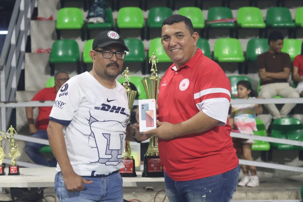 Definido los campeones en Torneo Departamental de Futsal 4 WhatsApp Image 2025 01 26 at 11.57.39 3