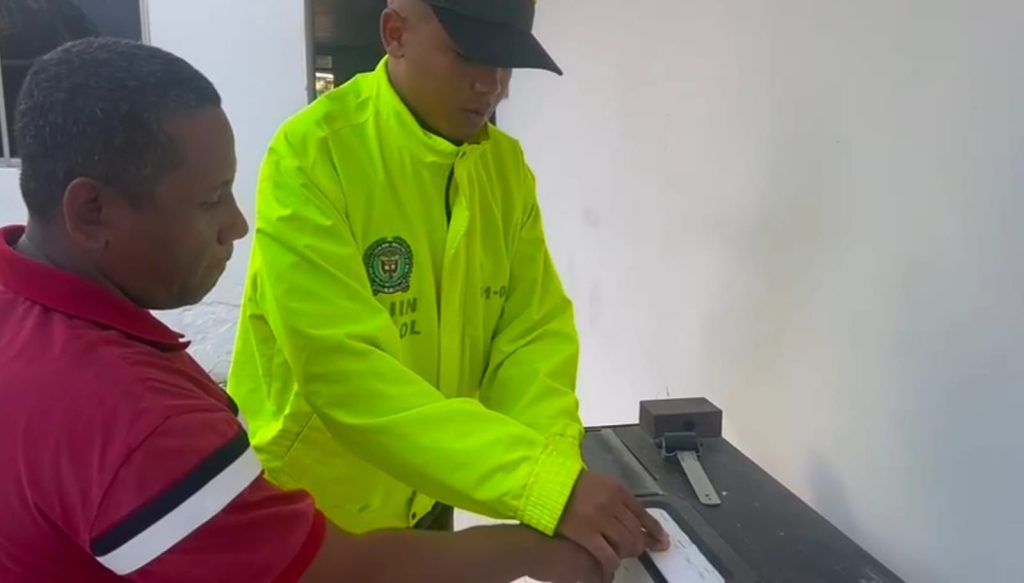 Capturan a presunto delincuente por hurto de $10 millones de pesos, prendas de oro y celular en Magangué 1 f8fe1960 536f 4412 855d d3b789807a4c