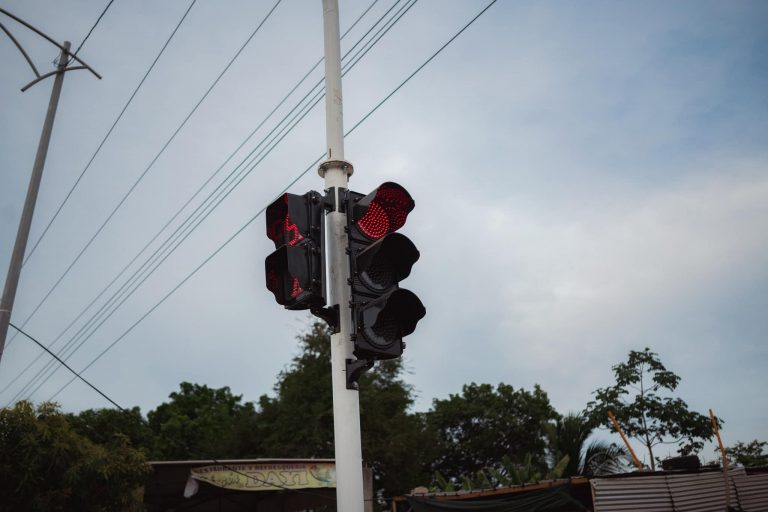 Galapa refuerza su seguridad vial con nuevo semáforo en la Vía la Cordialidad 3 475906137 934887985483104 5683292807151044161 n 768x512 1