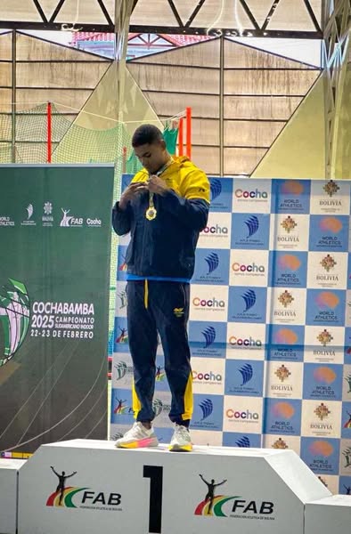 ¡ORO MAGDALENENSE! Arnovis Dalmero brilla en el Sudamericano Indoor Cochabamba 2025 3 480691015 936762435304477 5784810673372888148 n 1