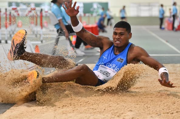 ¡ORO MAGDALENENSE! Arnovis Dalmero brilla en el Sudamericano Indoor Cochabamba 2025 4 480705838 936762475304473 8543277233147690638 n