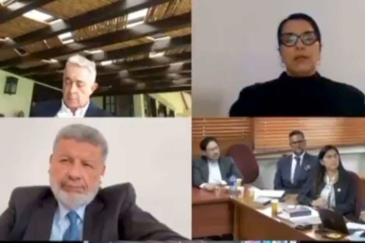 El reloj espia que involucro a Uribe La compra de un dispositivo clave en el caso de manipulacion de testigos
