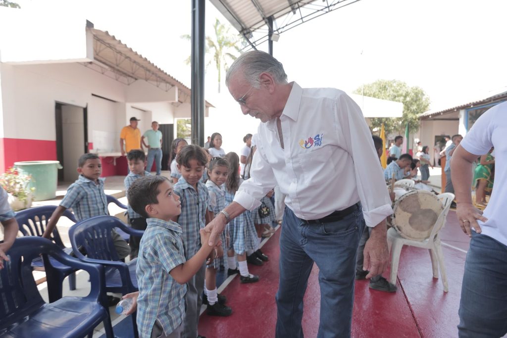 Gobierno de Eduardo Verano invierte en colegios para generar bienestar a estudiantes del Atlántico 3 WhatsApp Image 2025 02 27 at 12.49.23 PM