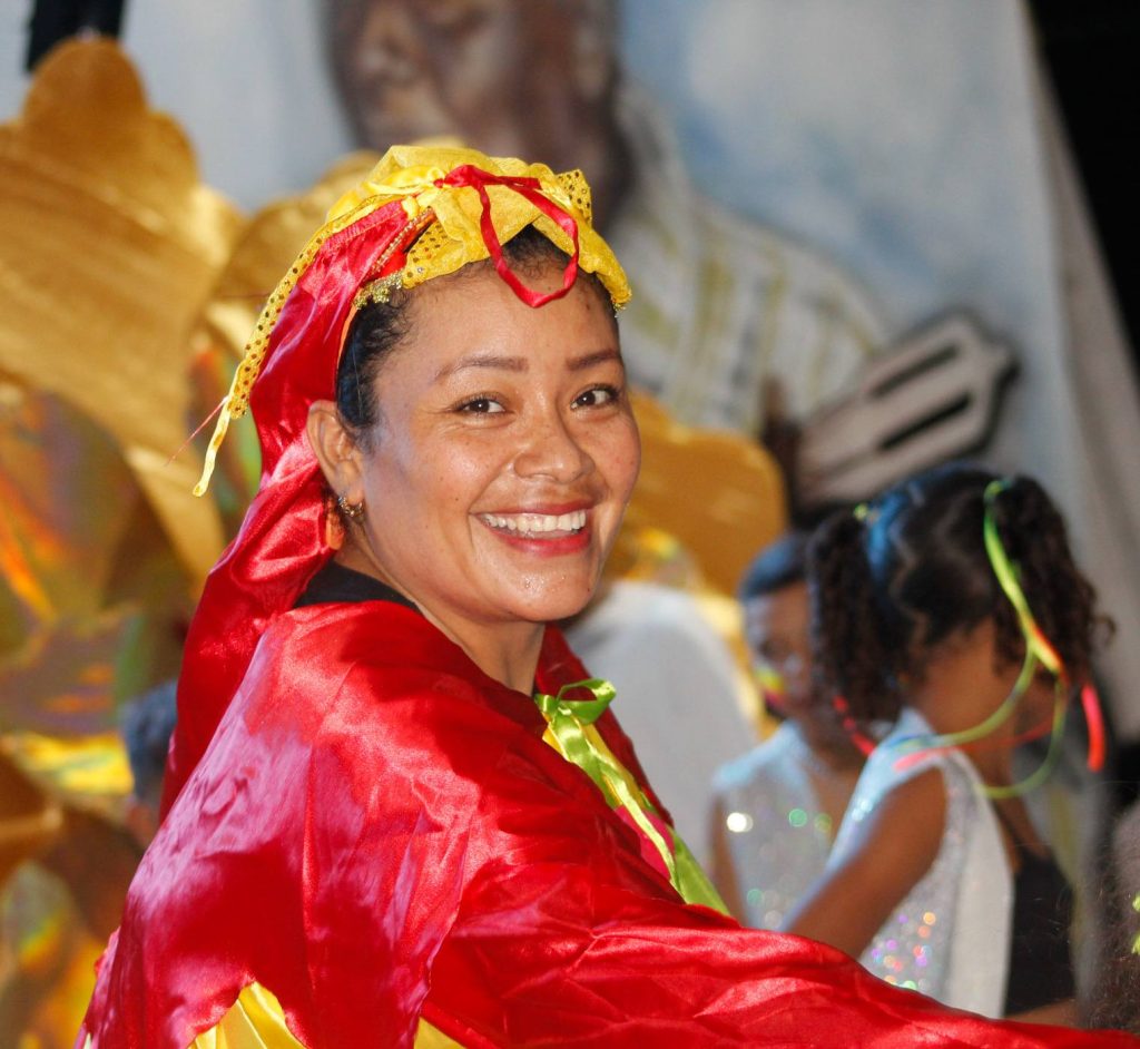 El Retén vibra con la Coronación de su Reina del Carnaval 2025 8 480922976 621108917512376 477858210492837201 n