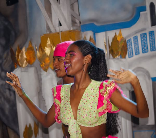 El Retén vibra con la Coronación de su Reina del Carnaval 2025 17 481220206 621111077512160 7994682802354189884 n