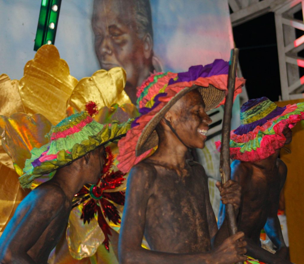 El Retén vibra con la Coronación de su Reina del Carnaval 2025 4 481823086 621111820845419 1383775744257258551 n