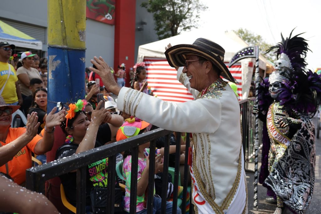 La Reina Tatiana Angulo Brilla en el cumbiódromo de la Vía 40 durante la Gran Parada de Tradición 10 482638653 18490409530021923 3621727198182734070 n