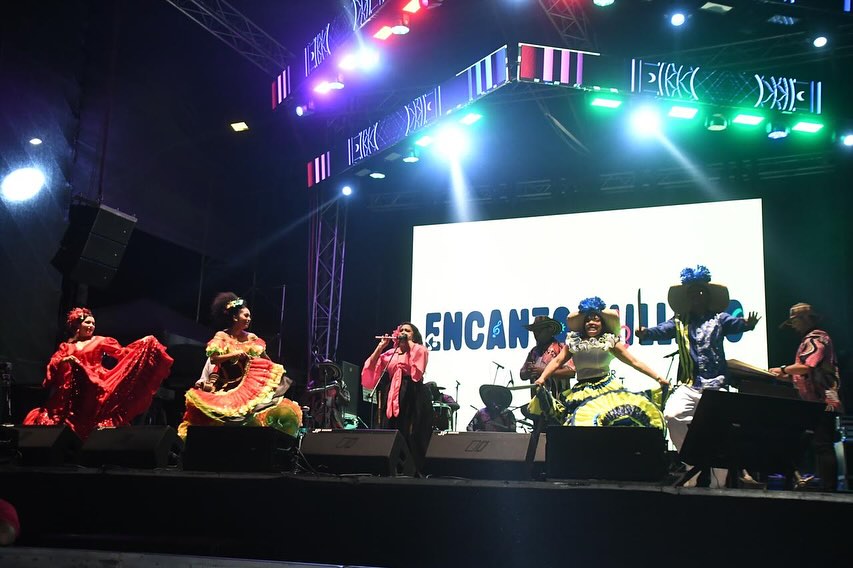 Noche de Orquestas exaltó los talentos musicales en la pista de baile a cielo abierto más grande del Carnaval 5 482691916 18488558563032264 6184224256316780745 n