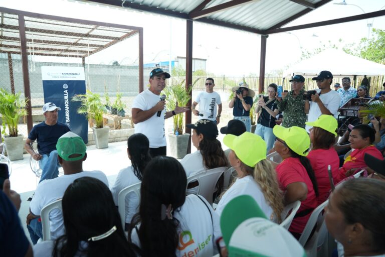 Barranquilla inaugura huerta comunitaria en La Paz y 7 de Agosto para promover seguridad alimentaria y trabajo colaborativo 2 Huerta La Paz 7 de Agosto11 768x512 1
